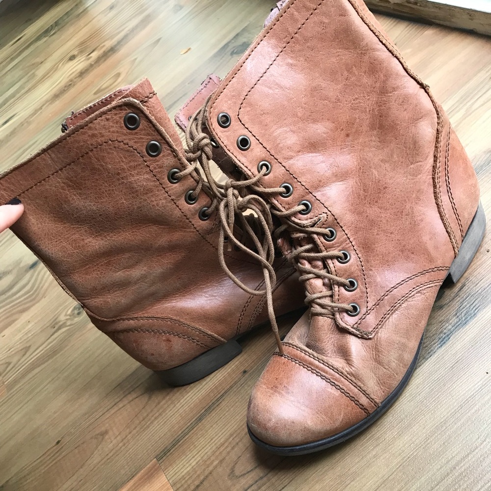 Steve Madden 7.5 leather boots