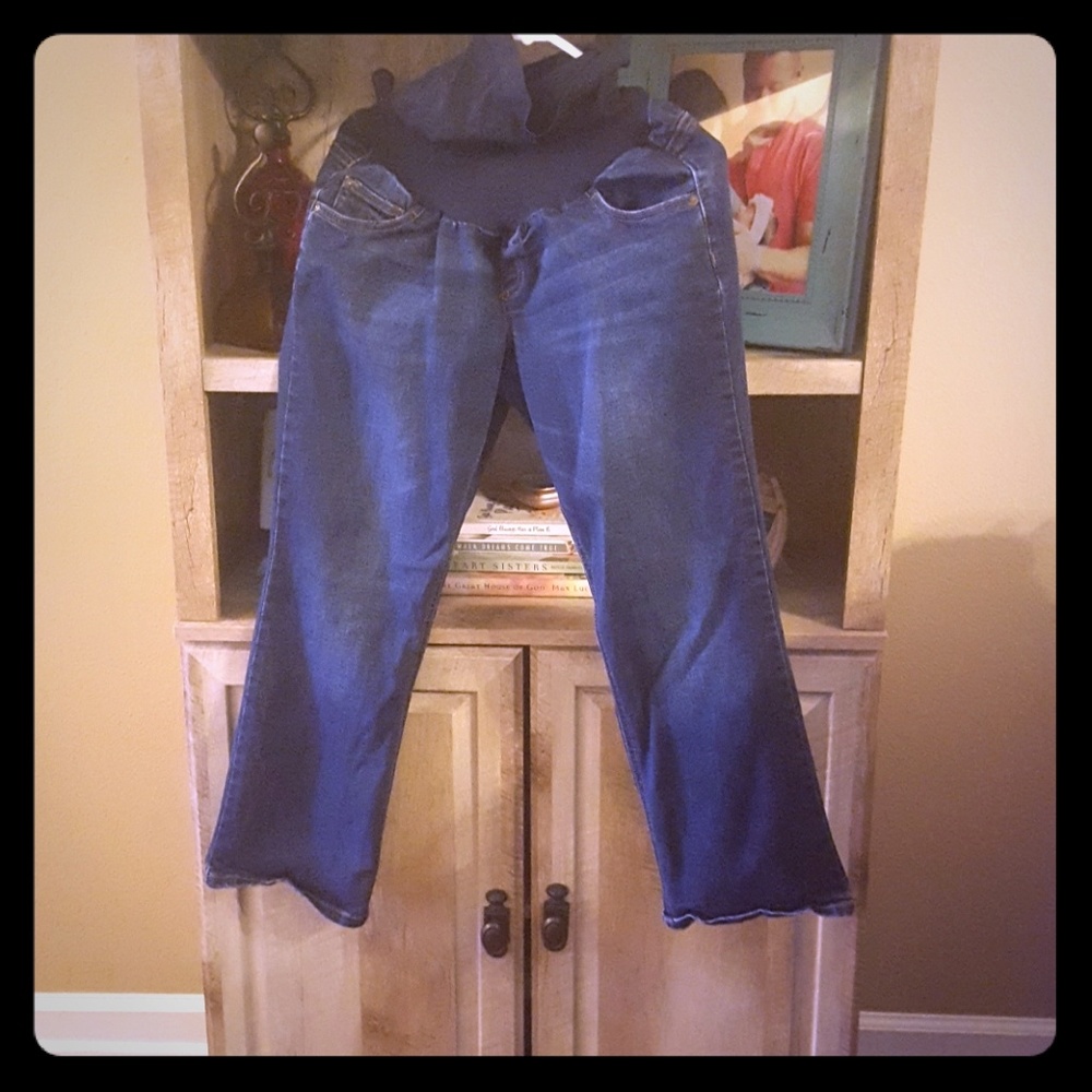 Jessica Simpson Large Maternity Capris
