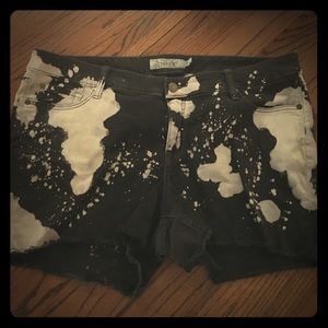{Torrid} black and gray spatter jean shorts