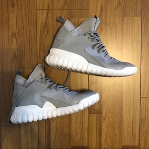 Adidas tubular shoes