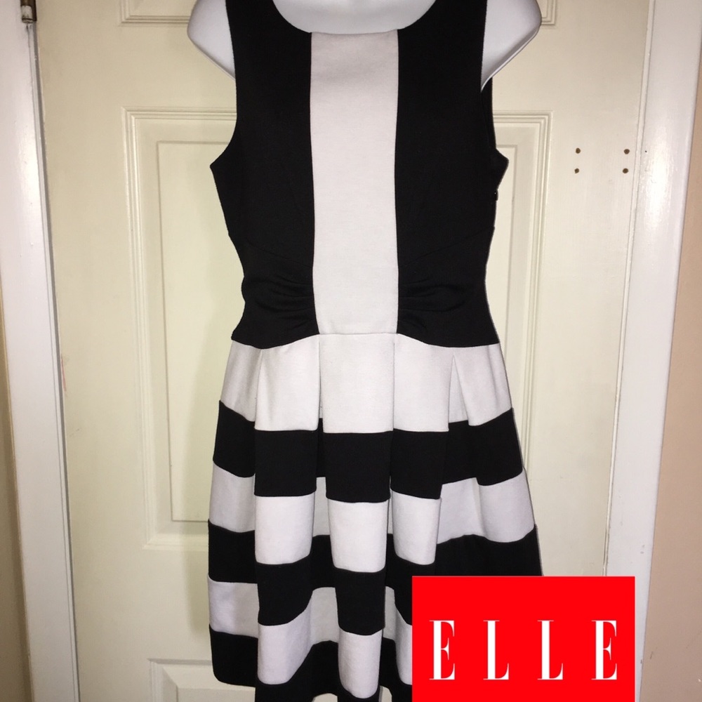 Elle Black & White Striped Dress. Size 8