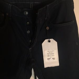 NWT Rag & Bone Standard Issue Fit 2 distrsd navy
