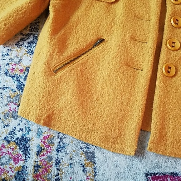 Jacket - Picture 4 of 4