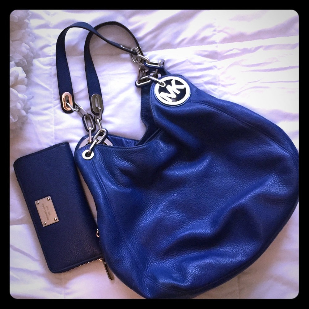 💙Micheal Kors Large Bag&Wallet includes Dust bag