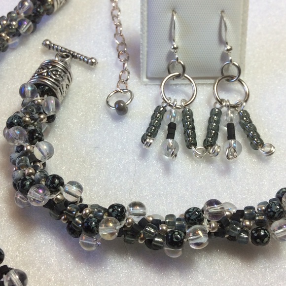 FINAL SALE PRICE Neutral Handwoven 3 Pc. Jewelry Set in Blk/Clr/Sil - Picture 2 of 5