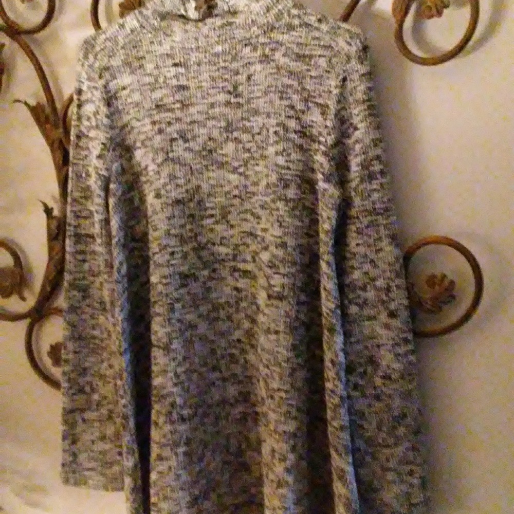 FOREVER 21 SHIFT DRESS IN CREAM CHARCOAL