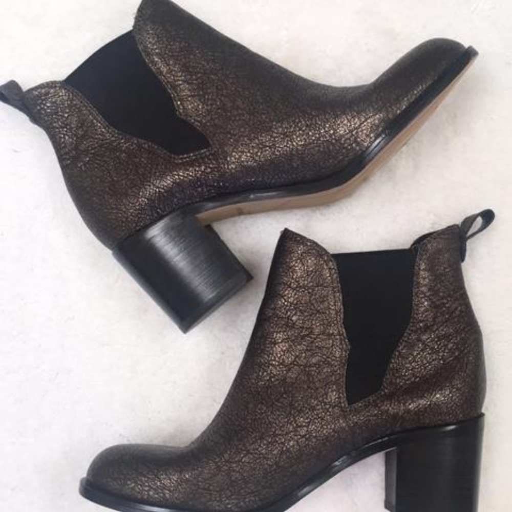 Sam Edelman Justin Bronze Metallic Boot - Picture 3 of 5