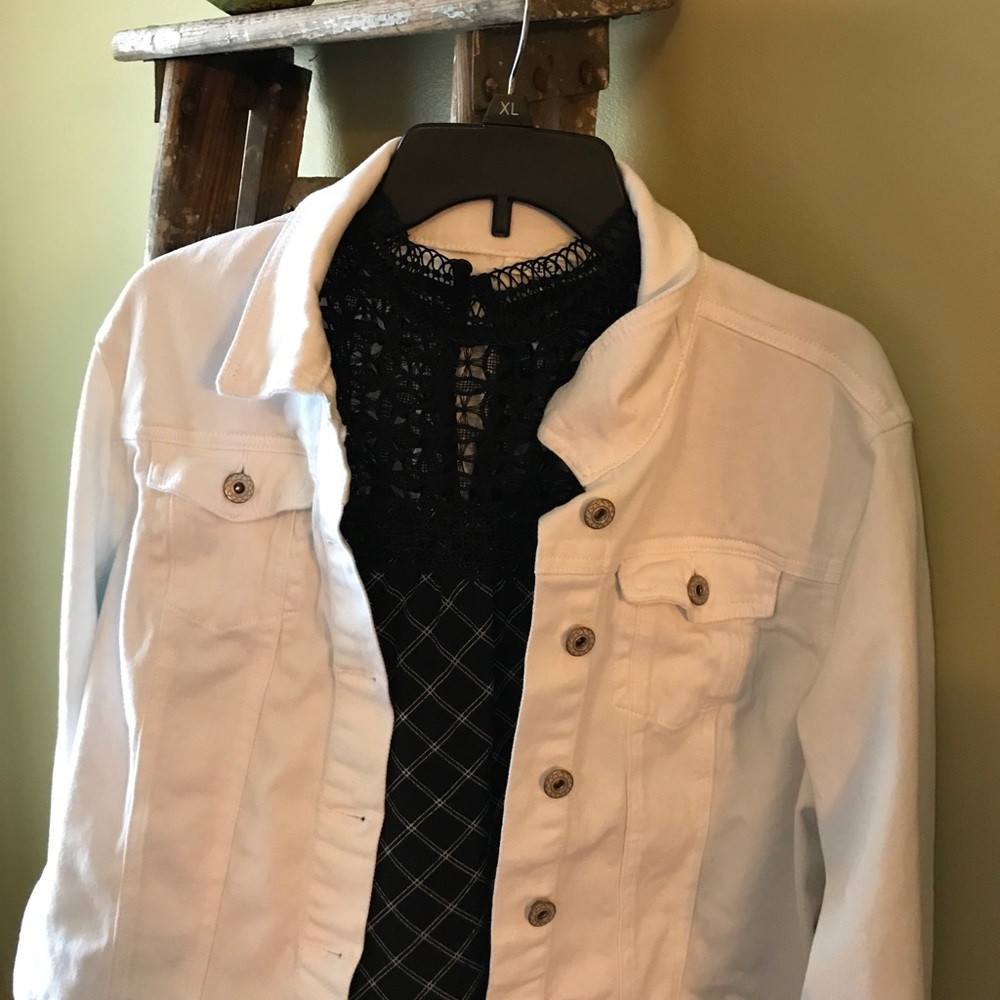 Jacket - Picture 2 of 3