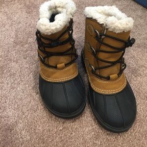 Size 10 Croc Snow Boots