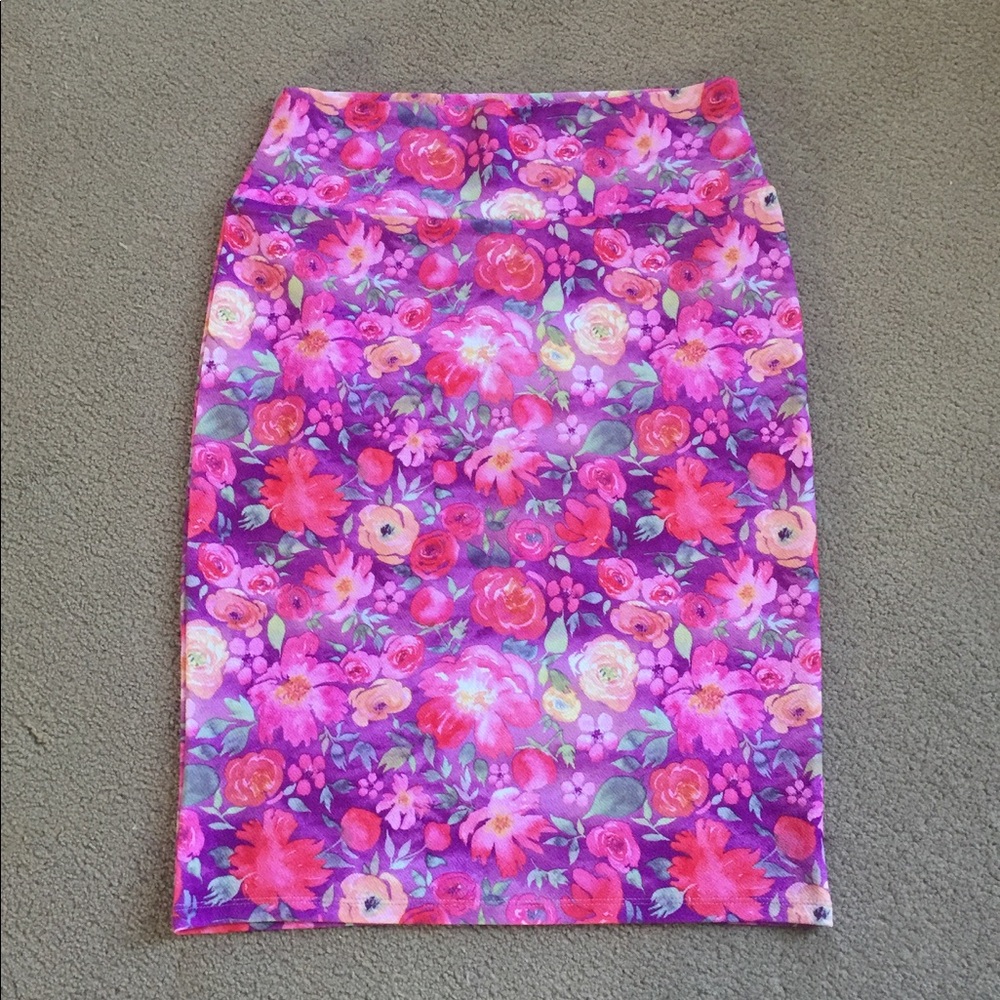 LuLaRoe Cassie skirt