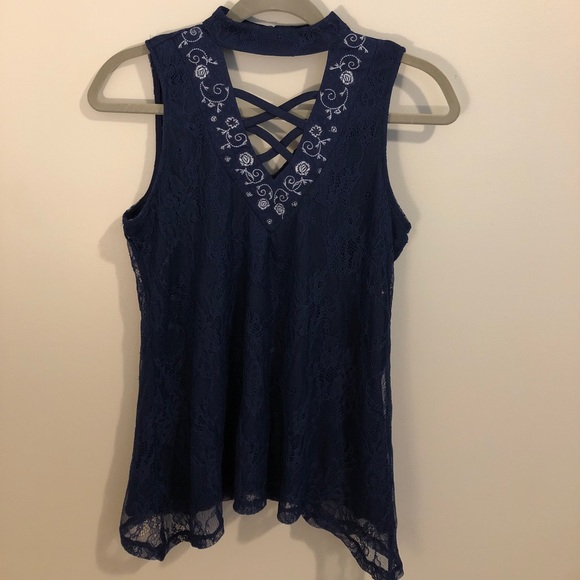 Francesca's Collections Tops - Francesca’s Lace Choker Tank