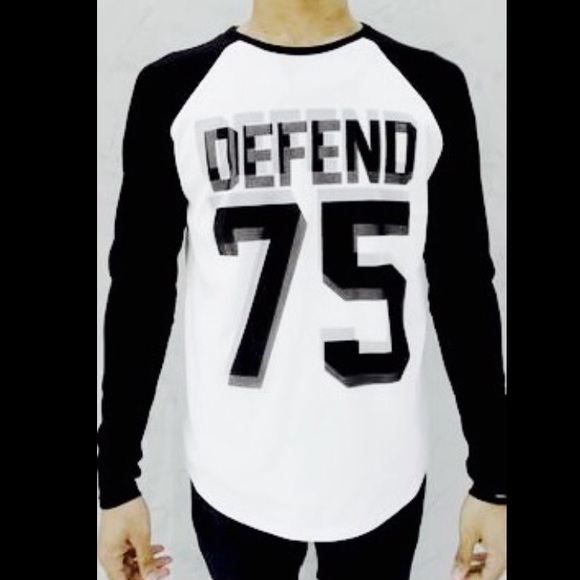 Defend Paris 75 Raglan L/S T-Shirt - Picture 1 of 8