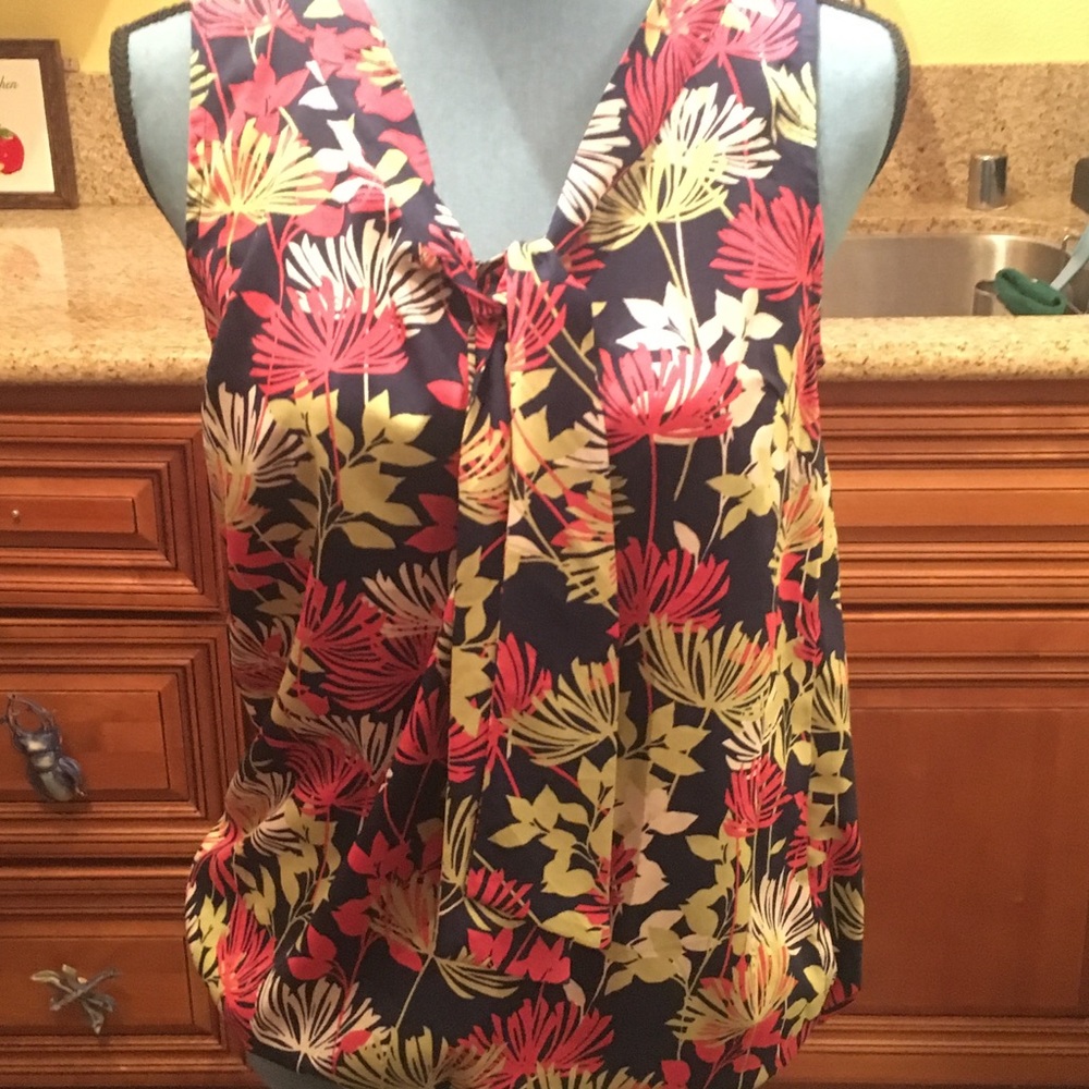 EUC Banana Republic sleeveless top sz S
