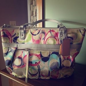 Authentic Coach Poppy Ikat tote bag