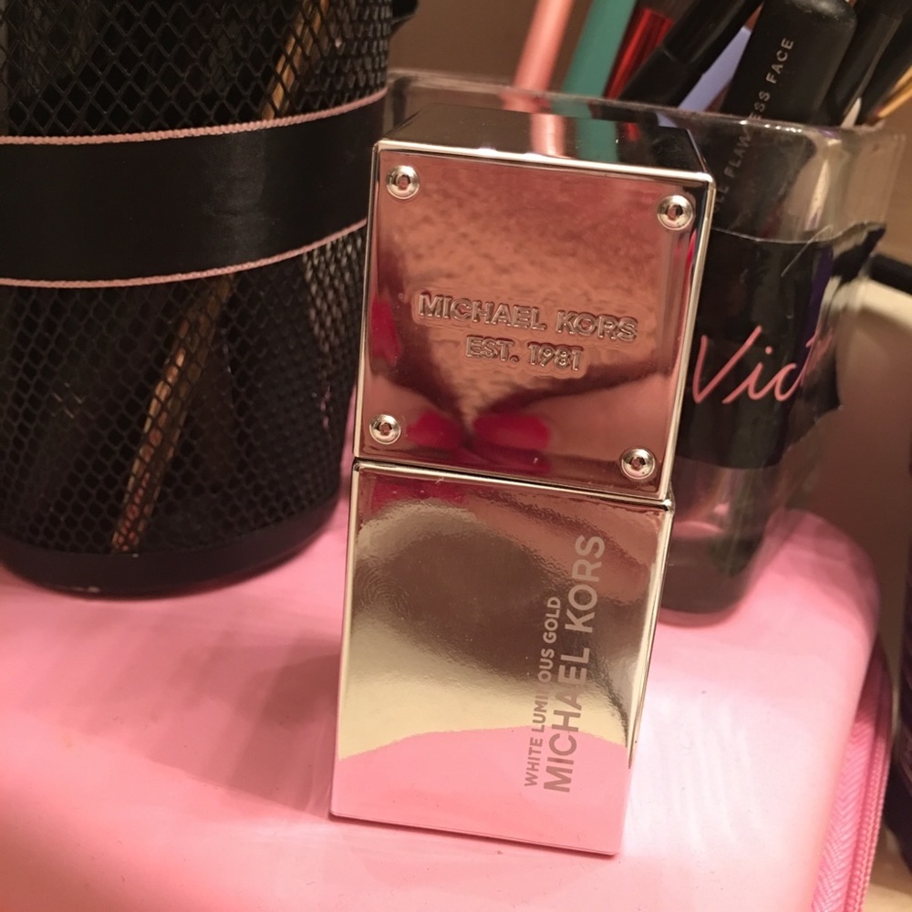 Michael Kors white luminous gold eau de parfum