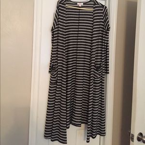 LuLaRoe Sarah Sweater - Size Small