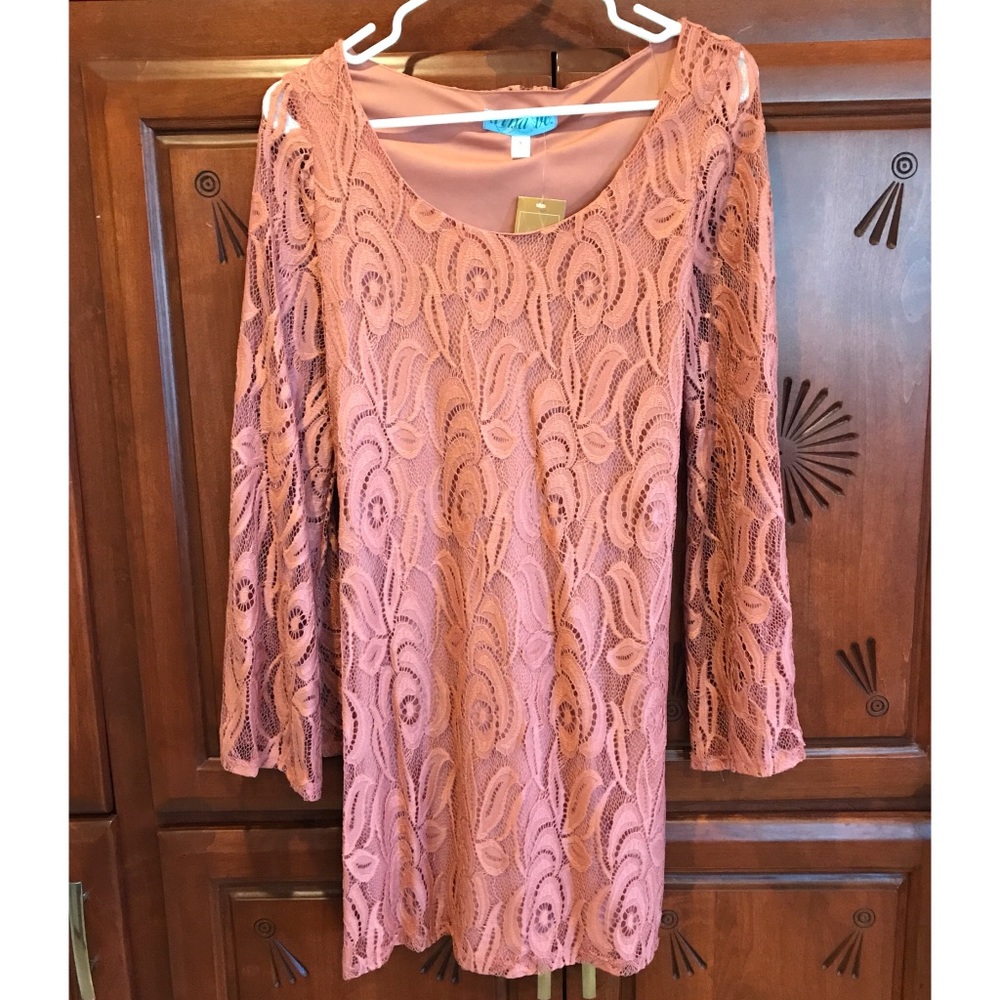 Rose Lace Shift Dress - BRAND NEW