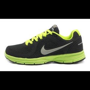 Nike Air Relentless 1 Shoes
