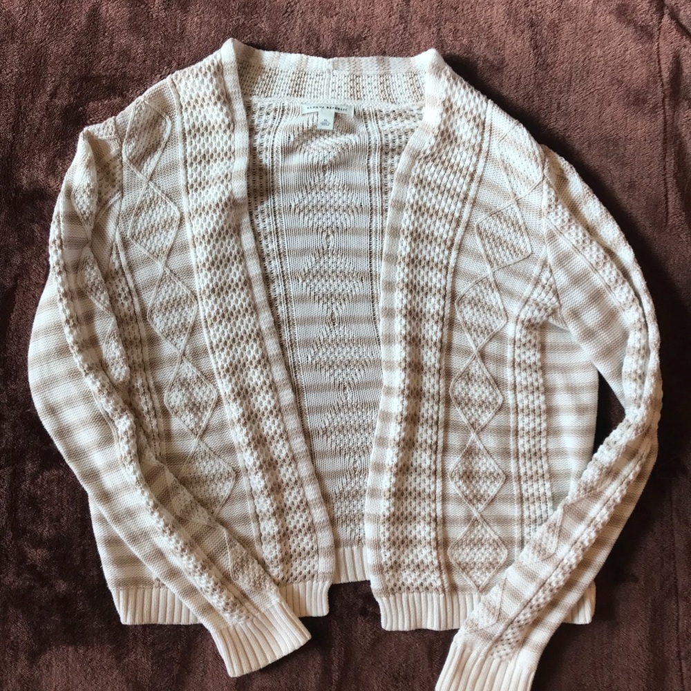 SALE!!!!   Banana Republic Cardigan