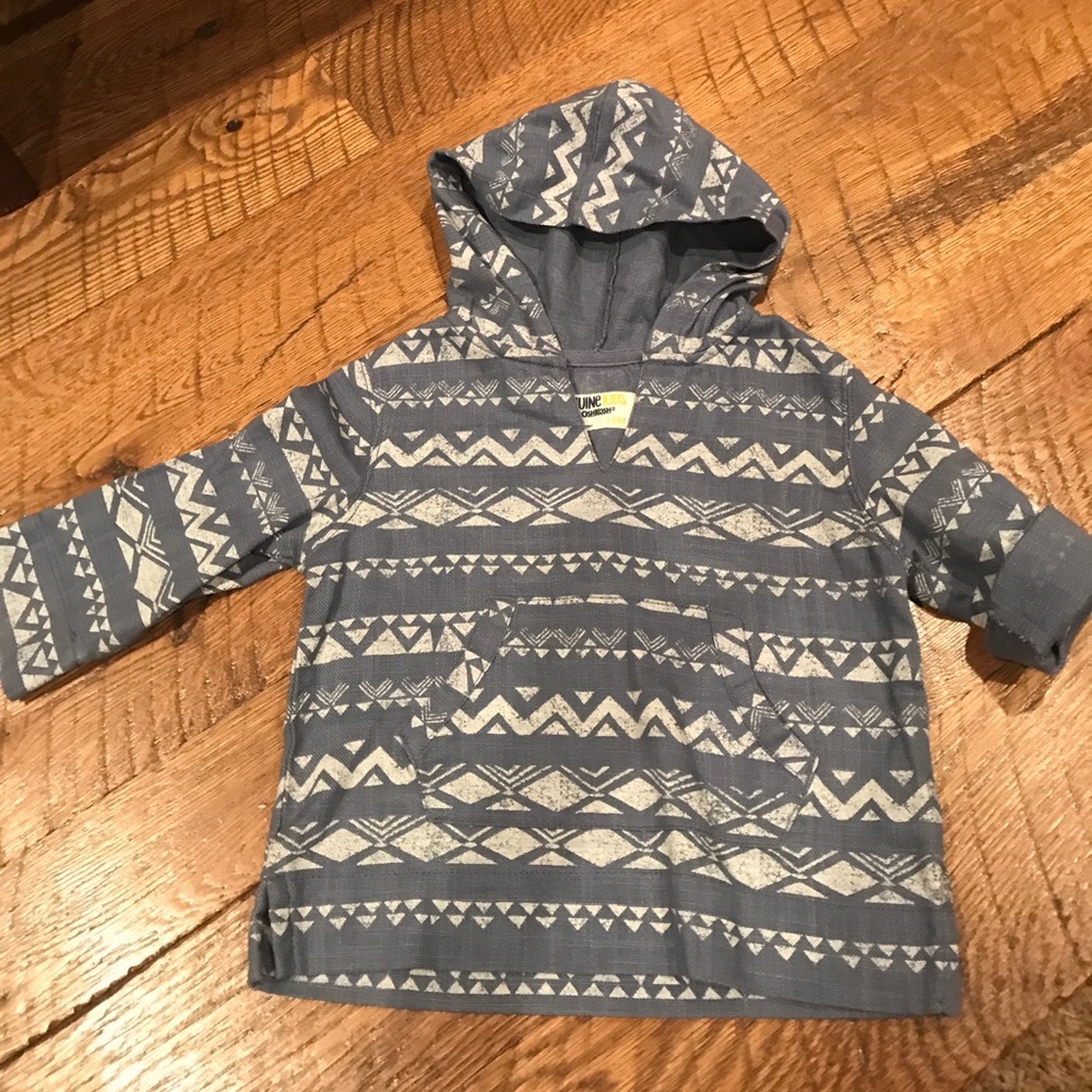 Oshkosh pullover 18 mo California style - Picture 3 of 9