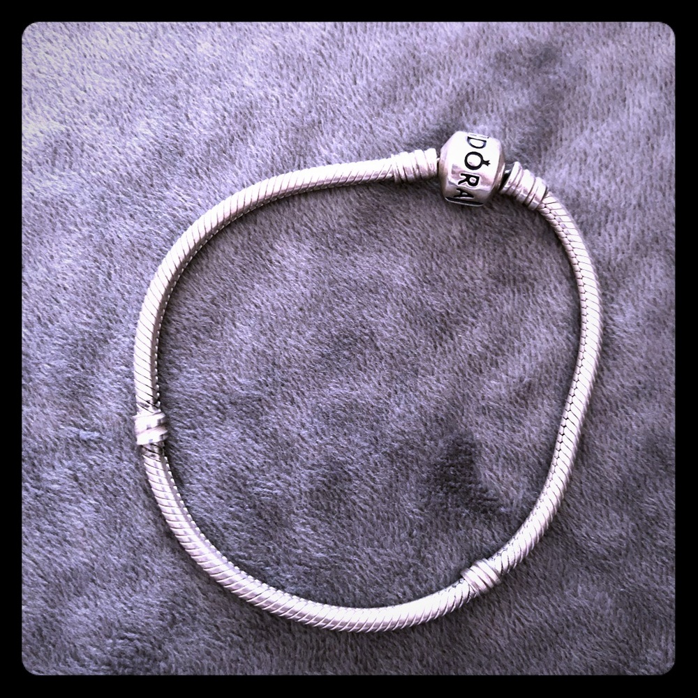 🖤 Pandora Bracelet