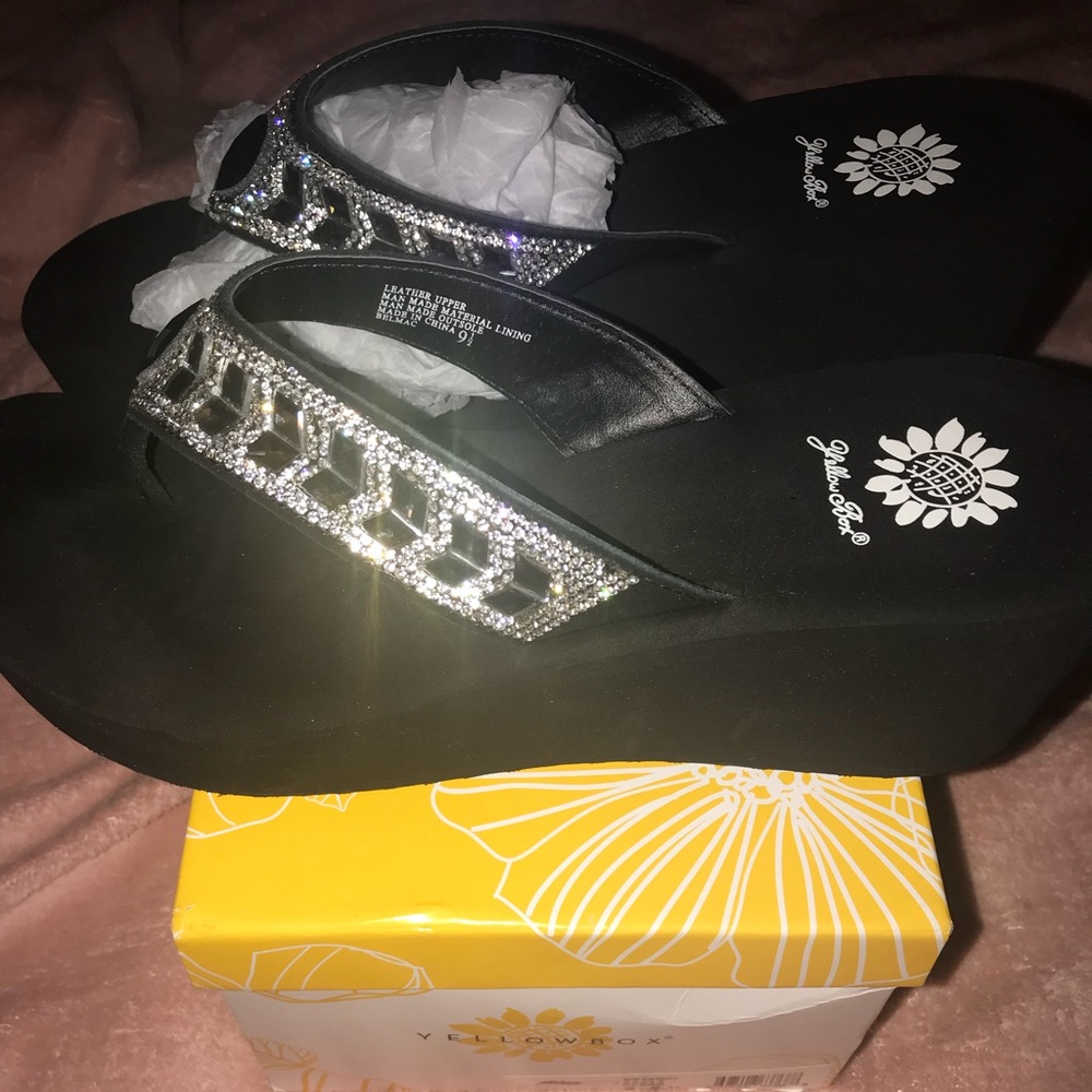 Yellow Box Bling flip flops with heel.