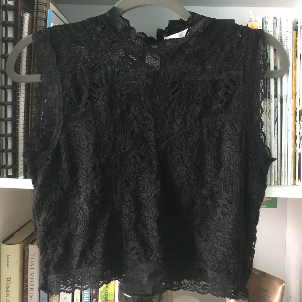 Lacy Crop