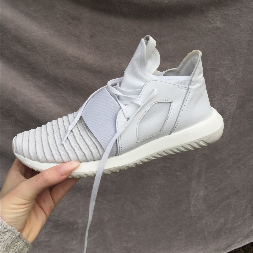 ADIDAS TUBULAR DEFIANT SNEAKERS