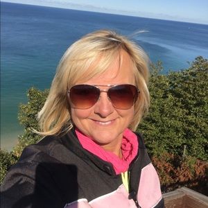 Meet your Posher, Maribeth