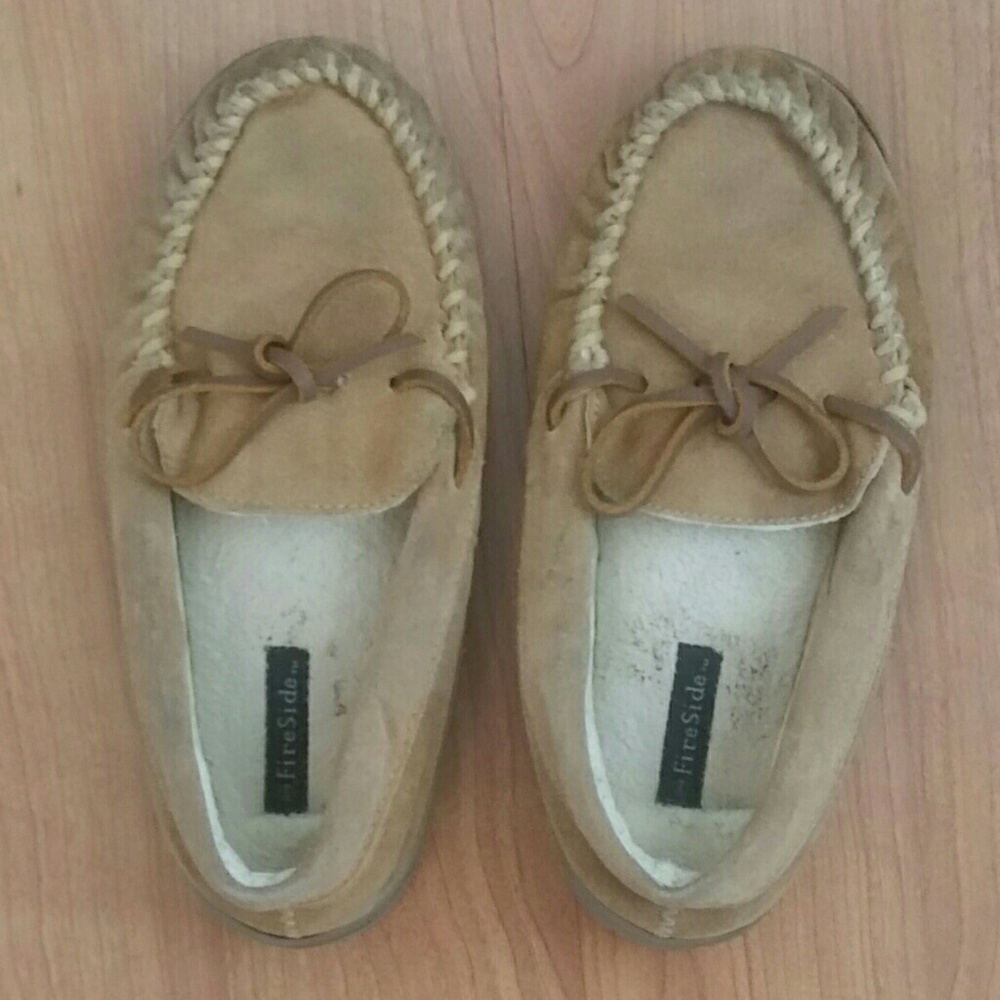 Gently used fleece lined moccasins size 5