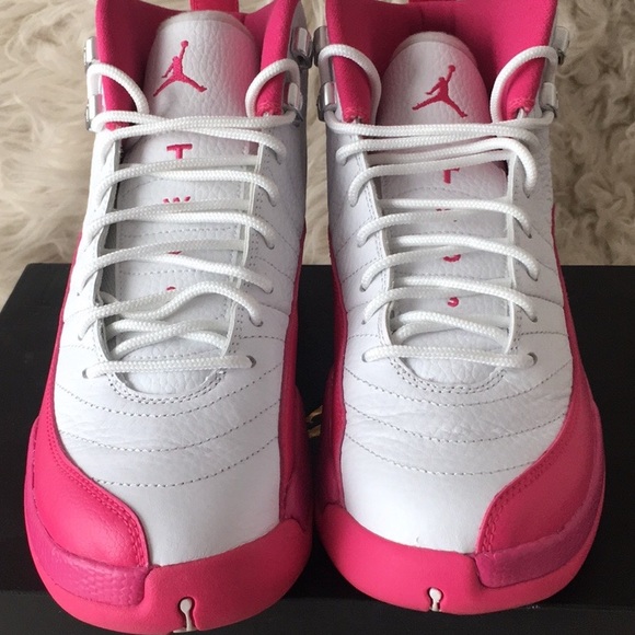 Retro air Jordan 12 "VALENTINES DAY" - Picture 3 of 5