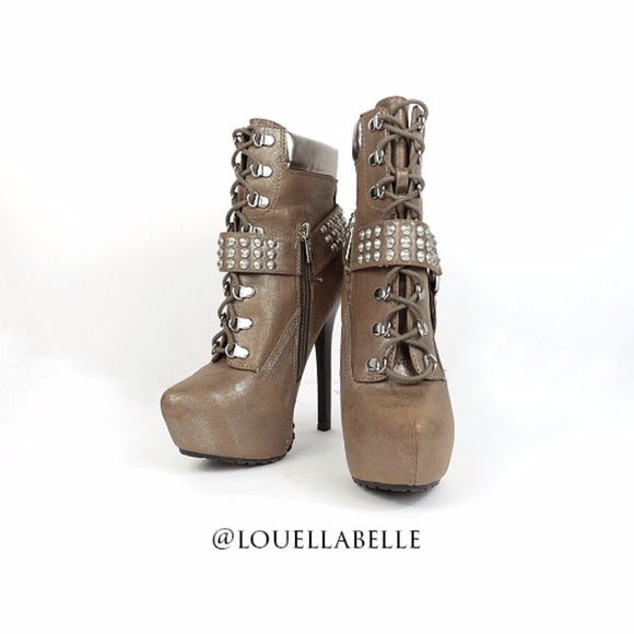 Dollhouse Vanquish Harness Boot Size 6.5 NWOT - Picture 2 of 6