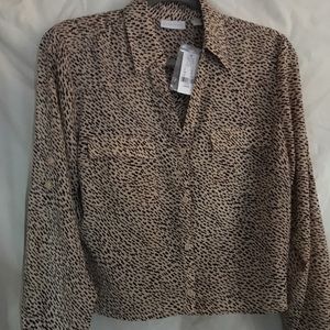NWT- Easy Chic Style! Wear as Jacket or Blouse! 🦋