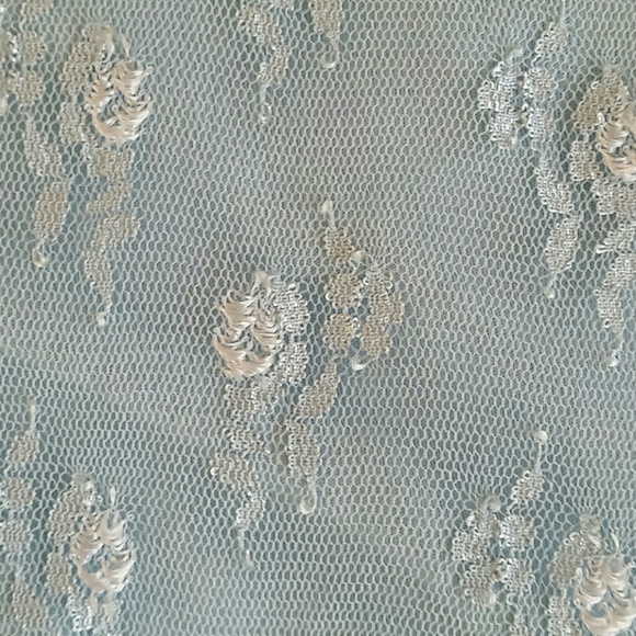 Blue Top - Picture 4 of 5