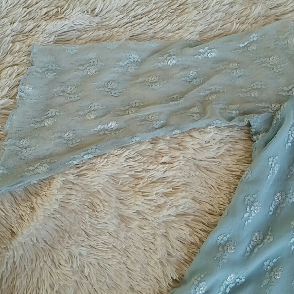 Blue Top - Picture 5 of 5