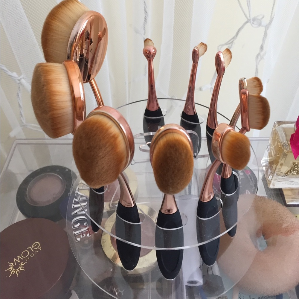 Make up brushes !