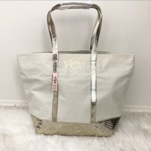 Victoria's Secret Bags - Victoria's Secret bag Victoria's Secret Bags - Victoria's Secret bag
