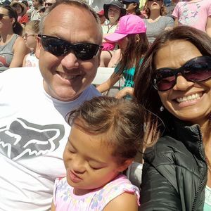 Meet your Posher, Yasmari