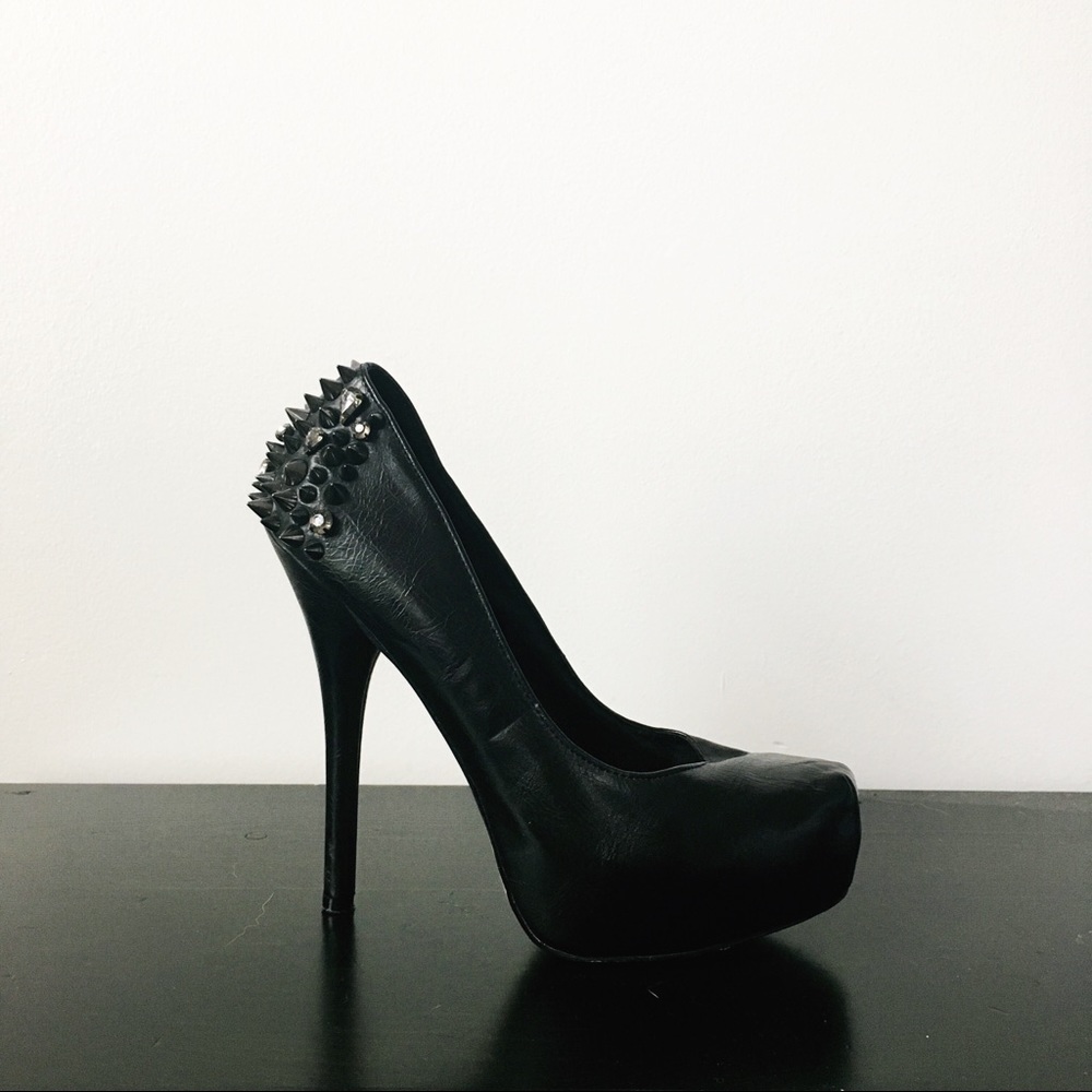 Spiked Pumps
