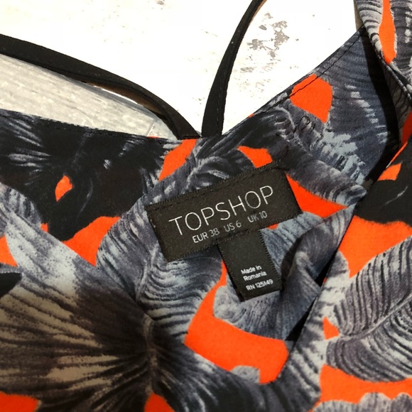 Top Shop Palm print double strap V-Front cami tank - Picture 3 of 6