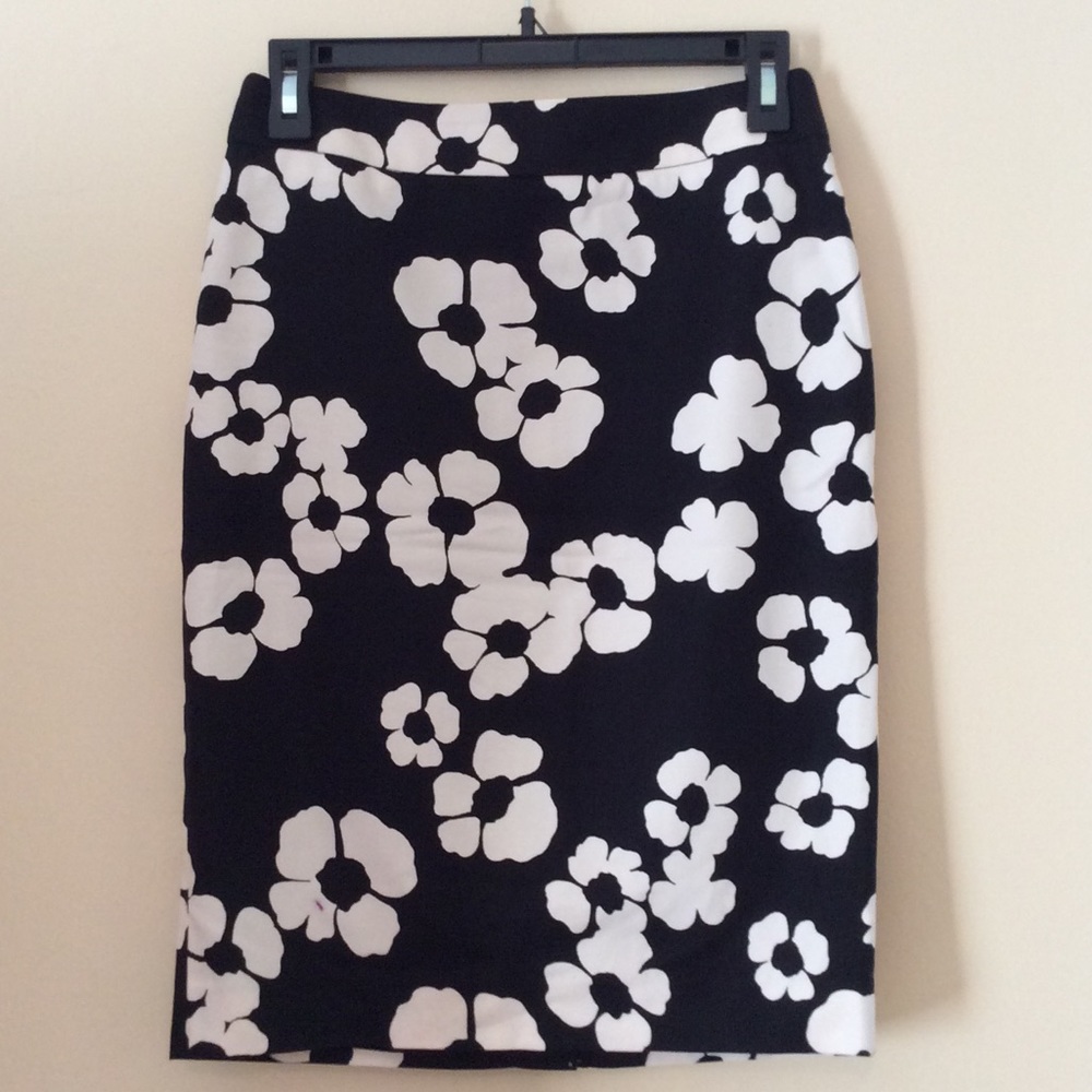 NWT Ann Loft sexy pencil skirt