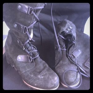 Sorel knee high boots size 10
