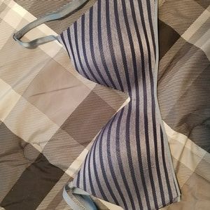 Victoria's secret no-wire bra