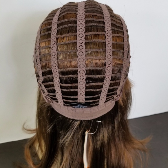 Brown Layered 100% Japanese Synthetic Wig - Picture 4 of 5