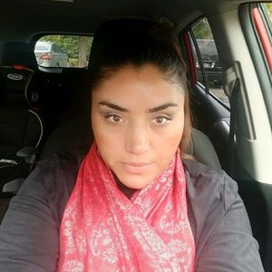 Meet your Posher, Maria