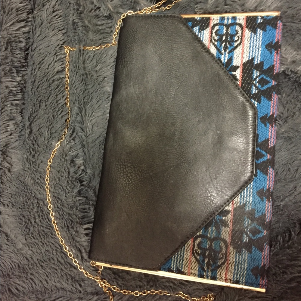 Big envelope clutch