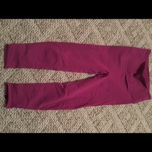 Yoga capris, barely worn