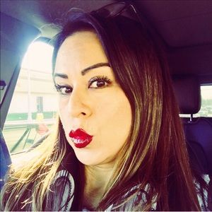 Meet your Posher, Alba