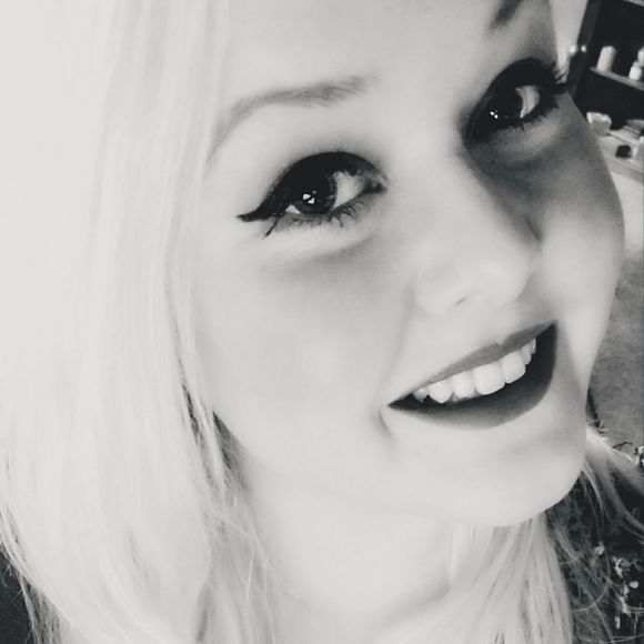 Meet your Posher, Samantha - Picture 1 of 1