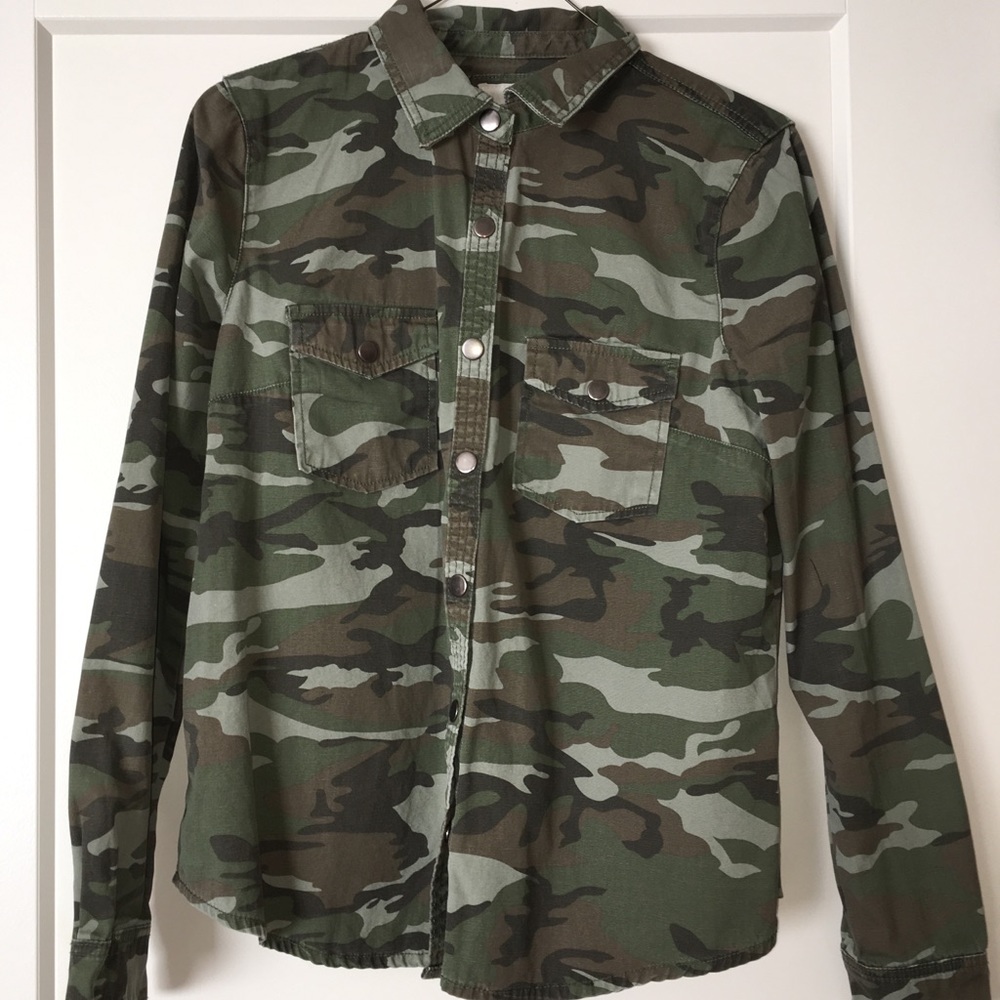 XXI large camo jacket
